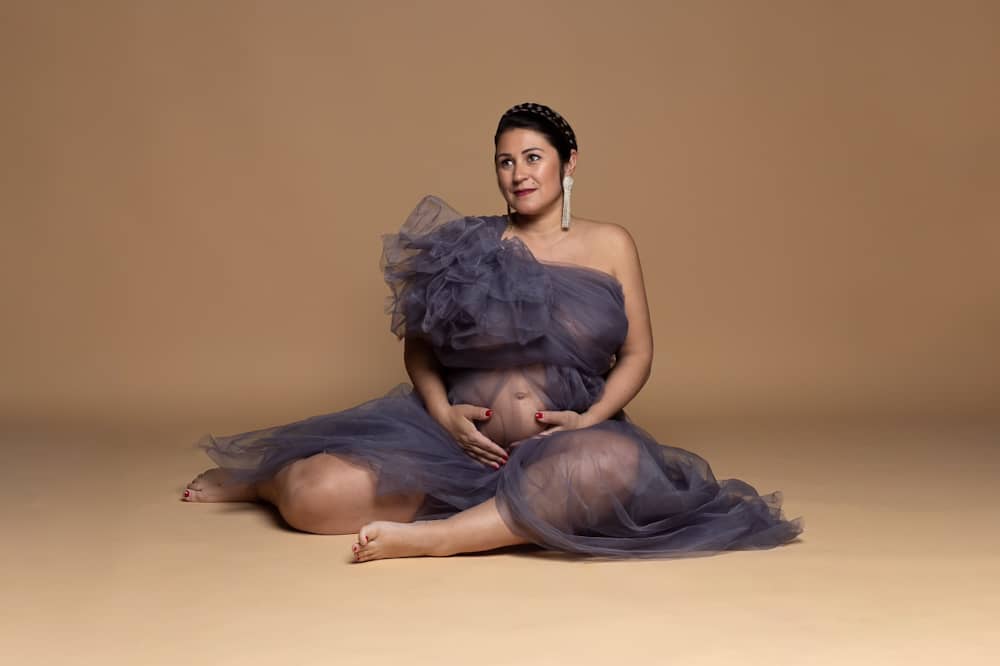 Pourquoi faire une séance photo de grossesse ? Au 7ème mois, 7 raisons pour ne passer à côté ! - séance photo en studio