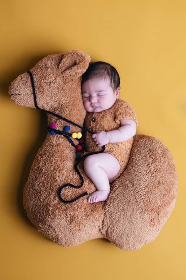 Le shooting bébé à la naissance - shooting grossesse et naissance