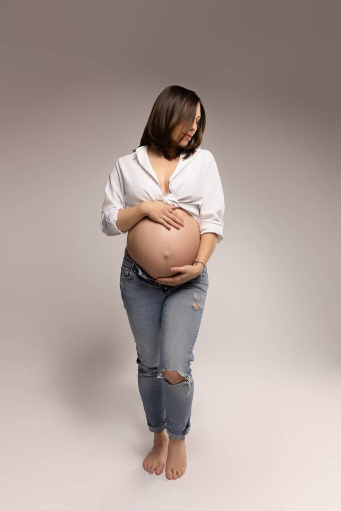 Quoi amener pour un shooting grossesse ? Guide de séance - shooting grossesse et naissance