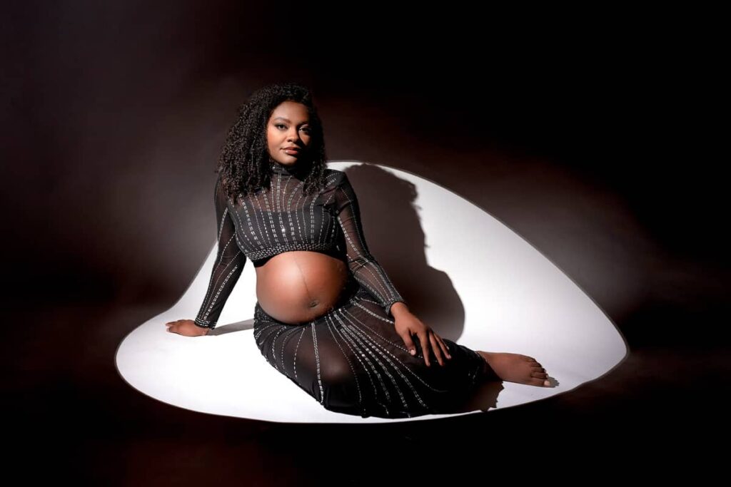 7 séances photo que vous pourrez faire au studio ! - shooting grossesse et naissance