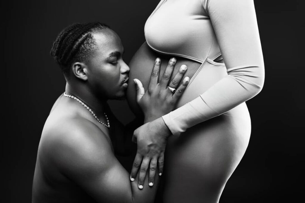 Votre shooting Grossesse à Marseille, entre 26 et 36 SA - Shooting gender reveal à Marseille