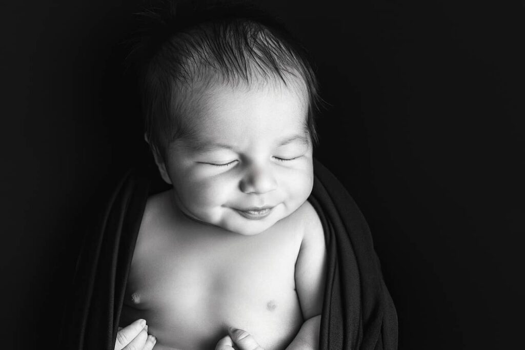 Séance photo naissance au Studio Jote et Suzy à Marseille | Guide de séance -