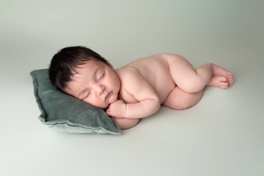 Séance photo naissance au Studio Jote et Suzy à Marseille | Guide de séance -